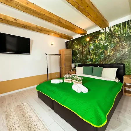 Saturn Lux Apartment *